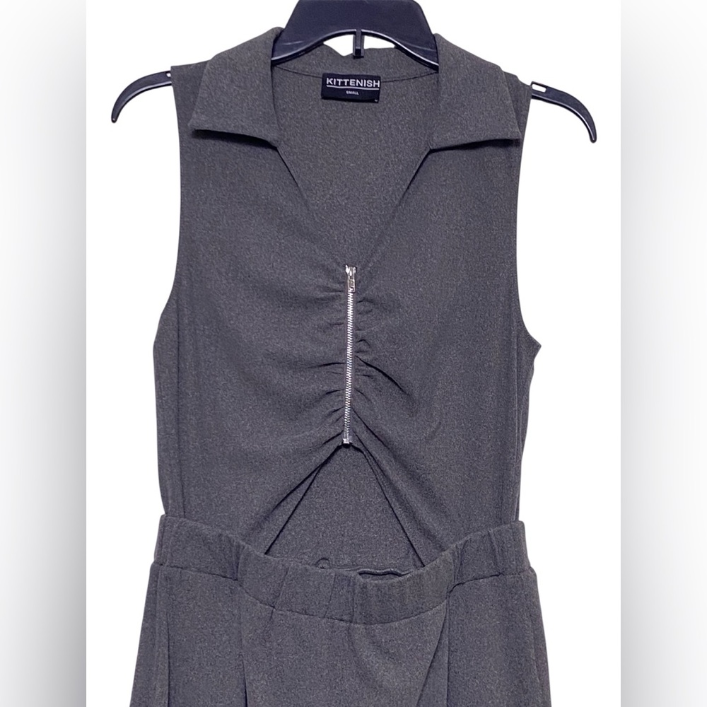 Kittenish Charcoal Sleeveless Jumpsuit Women’s Small Front Zip Cutout - Picture 3 of 12